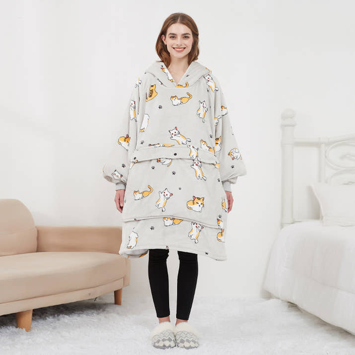 Oversized warm wearable blanket with pet pouch